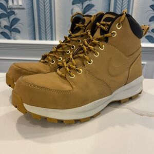 Nike Men's Brown Outdoor Boots